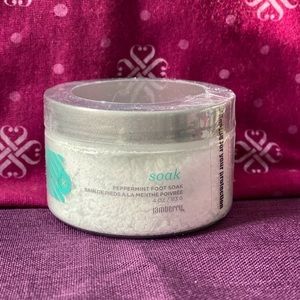 Peppermint foot soak Jamberry NIP